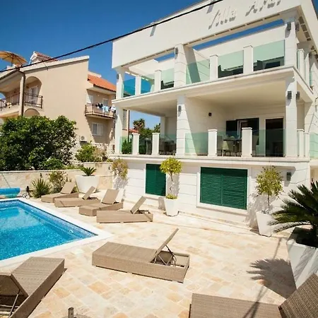 Apartment Arar